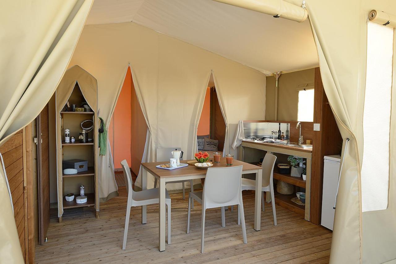 Camping Les Rives Du Lac Bois Morin Dış mekan fotoğraf