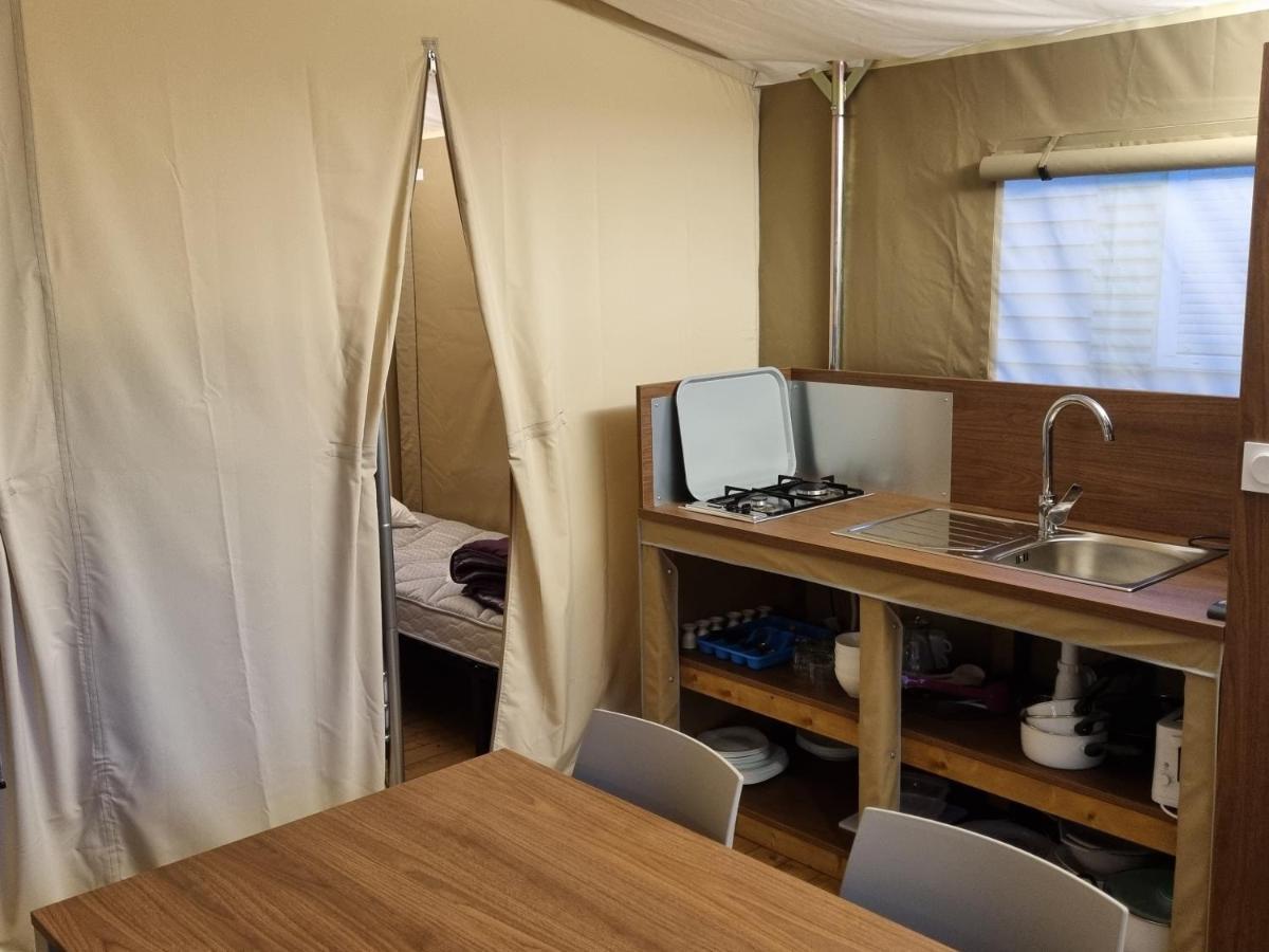 Camping Les Rives Du Lac Bois Morin Dış mekan fotoğraf