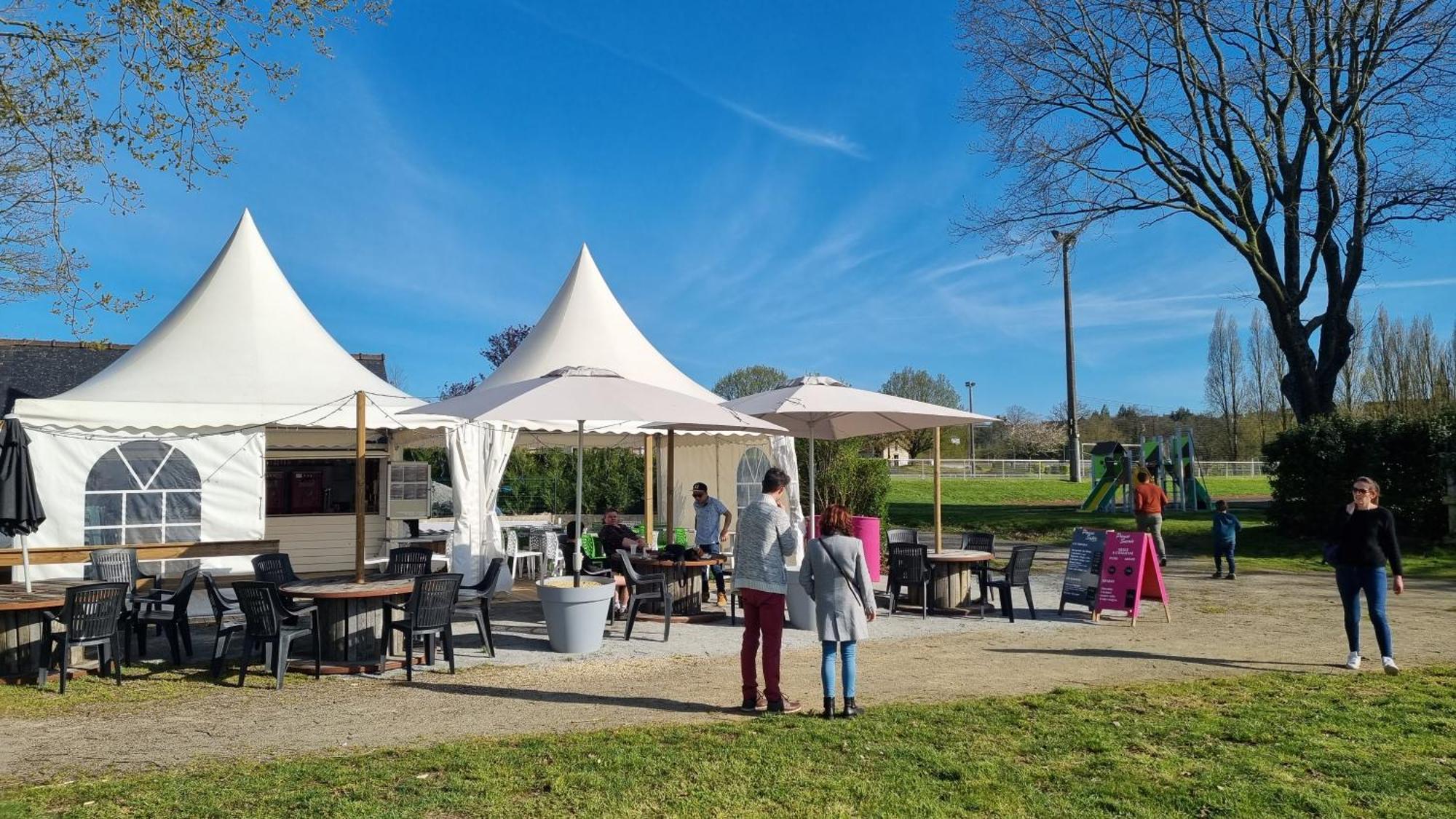 Camping Les Rives Du Lac Bois Morin Dış mekan fotoğraf